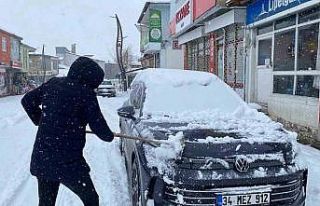 Karlıova, kara teslim oldu