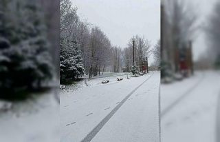 Kartepe’ye lapa lapa kar yağıyor