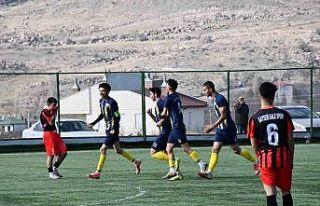 Kayseri U18 Ligi: Hacılar Erciyesspor: 1- Kalespor:...