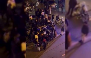 Kaza yapan motosiklet sürücüsünün acılar içinde...