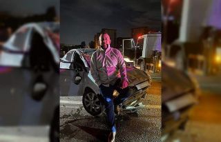 Kazadan yara almadan kurtuldum pozu