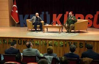 KBÜ’de Ömer Özkök ve Hikmet Genç öğrencilerle...
