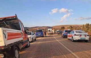 Kilis’te iki araç kafa kafaya çarpıştı: 3 yaralı
