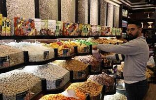 Kırşehir’de kuruyemişçiler, yılbaşında zam...