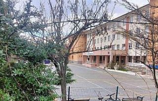 Kız öğrencilerine cinsel organının fotoğrafını...