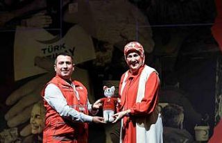 Kızılay Muradiye Şubesi iyilikte Türkiye birincisi...