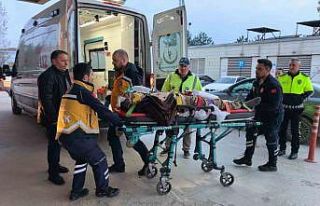 Kontrolden çıkan minibüs şarampole yuvarlandı:...