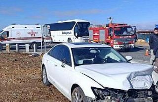 Konya’da iki otomobil çarpıştı: 2 yaralı