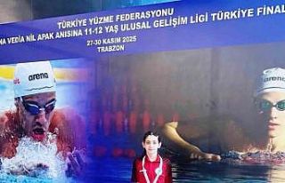 Körfezli yüzücü Trabzon’dan madalyayla döndü