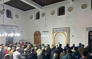 Köyceğizliler Regaib Kandili’nde camileri doldurdu