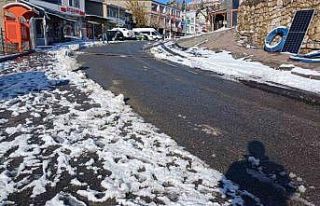 Kulp beyaza büründü