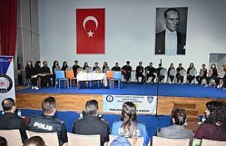 Kütahya’da parlayan yıldızlar sahne aldı