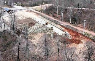 Kuzuyayla kızak pistine 100 metrelik kapalı yürüyen...