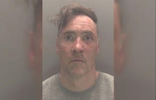 Liverpool şampiyonluk kutlamalarına dalan sürücüye...