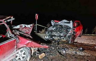 Manisa’da feci kaza: Aynı aileden 3 kişi hayatını...