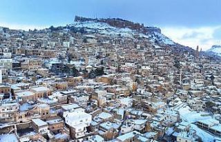 Mardin’de yoğun kar mesaisi: Ağır tonajlı araçlara...