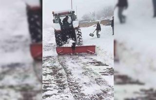 Mazıdağı’nda traktörlerin arkasına bağlanan...