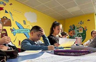 Menteşe’de çocuklar İngilizceyi eğlenerek öğreniyor