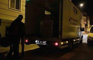 Merdivenlerden düştüğü iddia edilen adam hayatını...