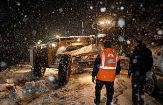 Mersin Büyükşehir Belediyesi, kar yağışına...