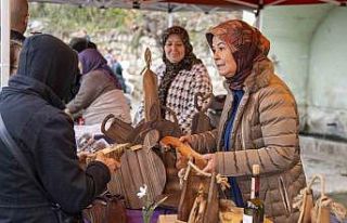 Mersin’de kırsal mahalle buluşmaları kadın emeğini...