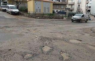 Milas’ta yağış sonrası yollar çamura döndü