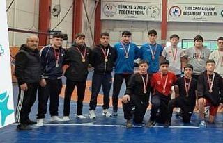 Minderde kıyasıya mücadele edildi