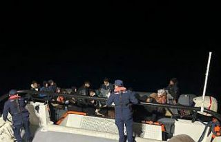 Motor arızası nedeniyle sürüklendiler