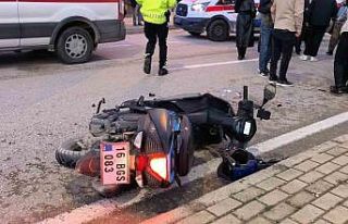 Motosiklet kadına çarptı: 2 yaralı