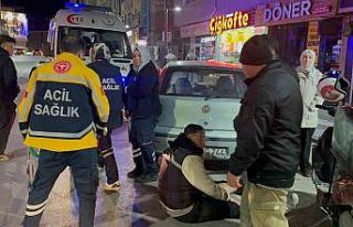 Motosiklet otomobile arkadan çarptı: 1 yaralı