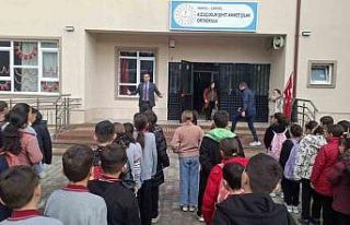 Müdür Yıldırak öğrencilerle buluştu