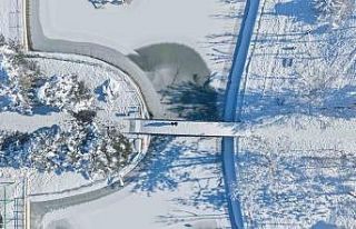 Muş’ta eksi 28 derece: Göletler dondu, çatılarda...