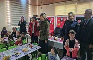 Nazilli’de anaokulu öğrencileri yerli malı haftasını...