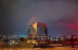 Niğde’de park halindeki kamyonette yangın çıktı