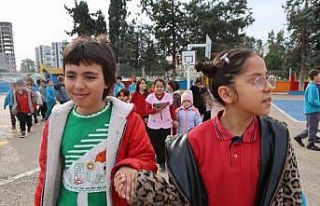 Öğrencilerden gönüllere dokunan iyilik seferberliği