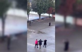 Okul bahçesindeki rehine krizinde baba serbest bırakıldı,...