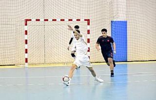 Okul Sporları Genç A Erkek Futsal Müsabakaları...