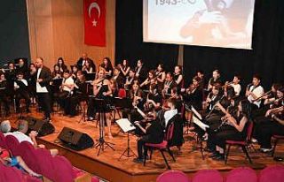 Onkoloji bölümündeki çocuklar için iyilik konseri...