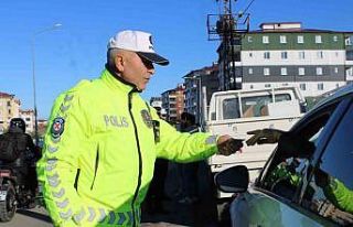 Ordu’da polis ekiplerinden trafik denetimleri