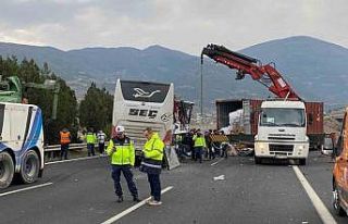 Osmaniye’de yolcu otobüsü tıra çarptı: 6 ölü,...
