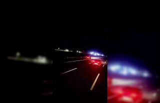 Otobanda yürekleri ağza getiren görüntü, bariyerlere...