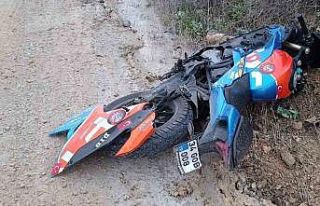 Otomobil ile motosikletin çarpıştı;1 yaralı