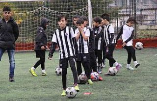 Pamukkale’nin 9 genç yeteneği, son seçmelere...