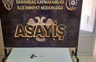 Polis silahla çevreye korku salan şahsı 100 kamerayı...