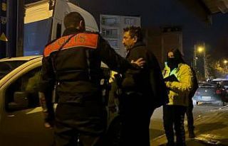 Polislerin alkollü sürücüyle imtihanı