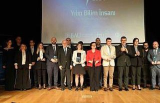Rektör Savaş, 2024 Genç Bilim İnsanı Ödülleri...