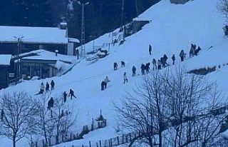 Rize’de zirvelerde ‘karlı güneş’ güzelliği