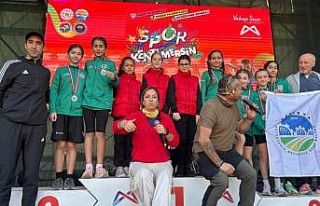 Sakarya Büyükşehir sporcuları Zonguldak ve Mersin’den...