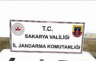 Sakarya’da uyuşturucu operasyonunda yakalanan zanlı...