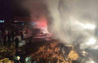 Samanlıkta çıkan yangın bitişikteki ağıla sıçramadan...